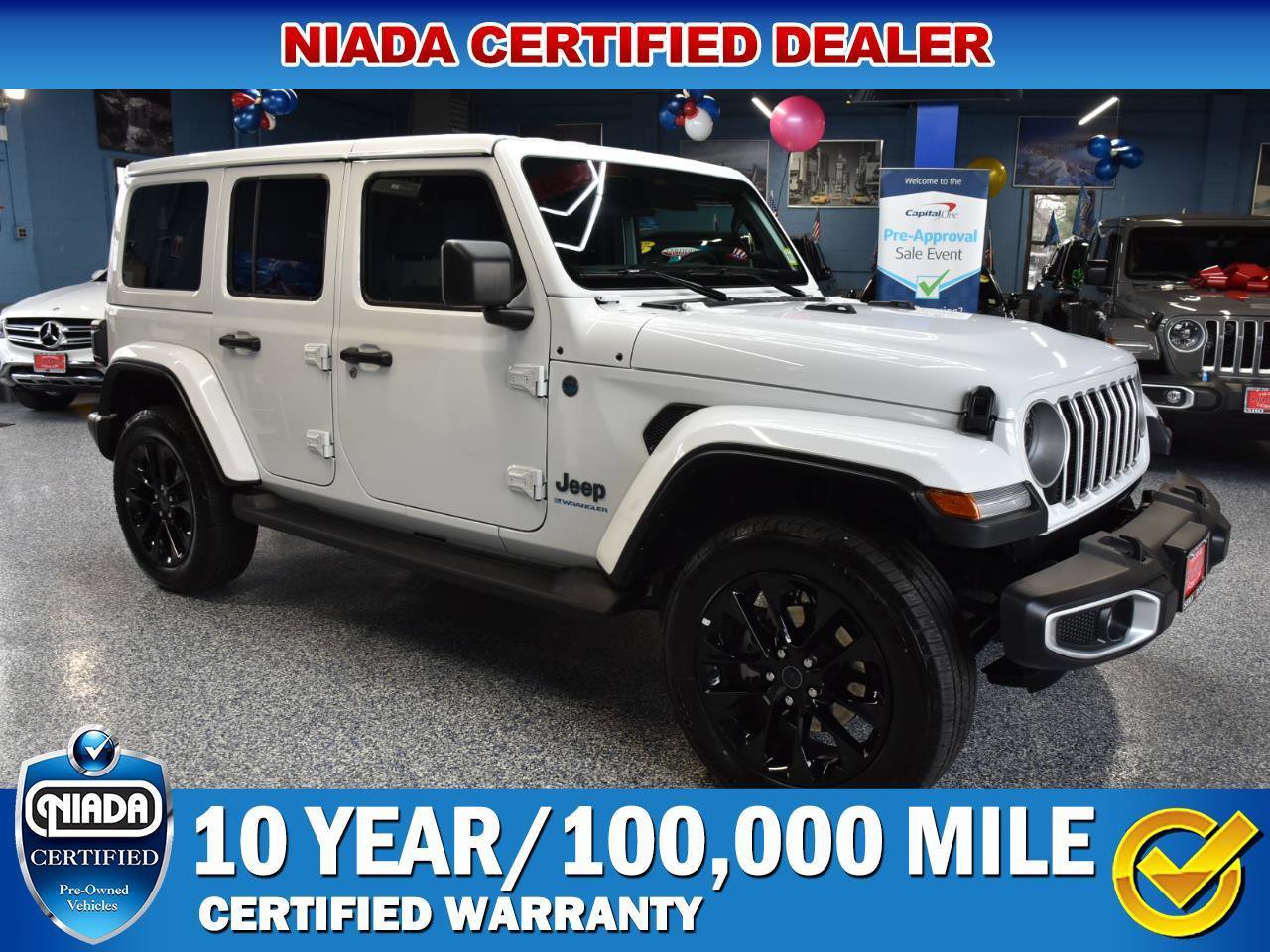 Used 2025 Jeep Wrangler Sahara image 1