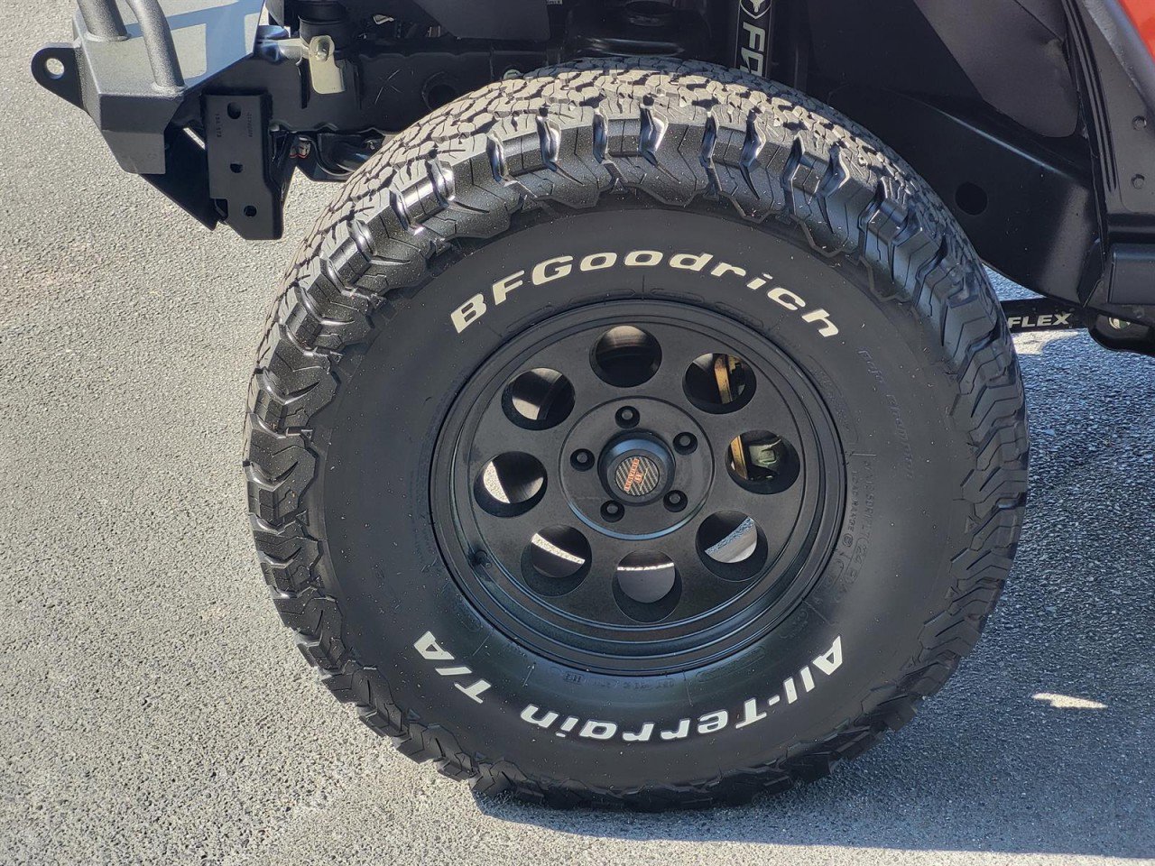 Used 2015 Jeep Wrangler Unlimited Rubicon w/ Dual Top Group image 7