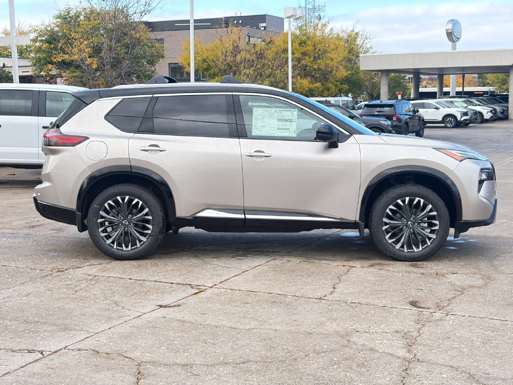 New 2026 Nissan Rogue Platinum AWD/4WD image 4