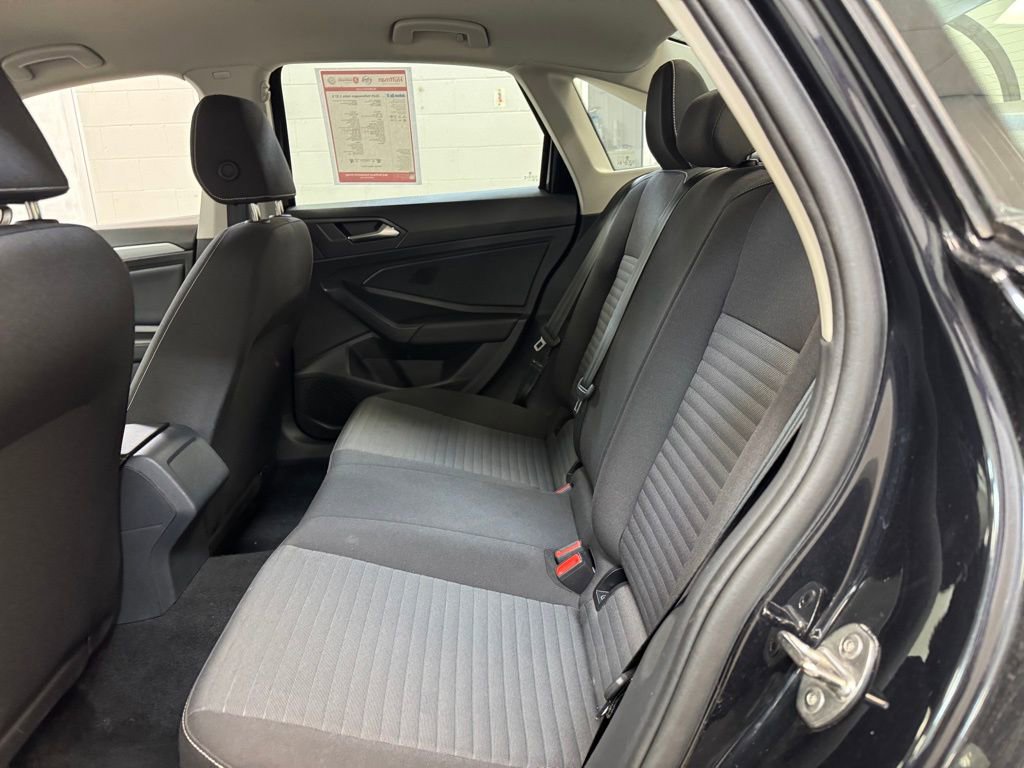 Used 2025 Volkswagen Jetta S image 17