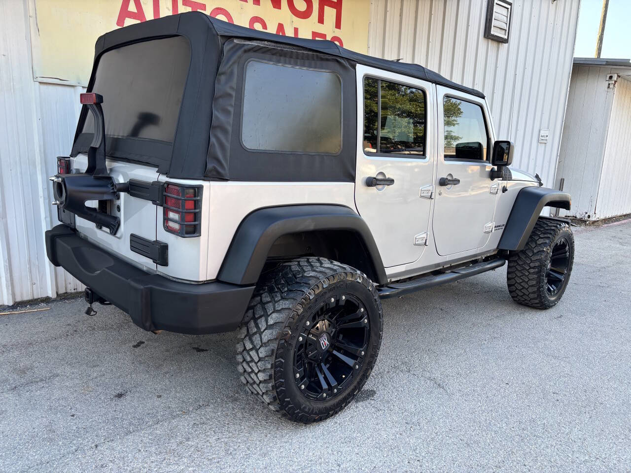 Used 2008 Jeep Wrangler Unlimited X image 3