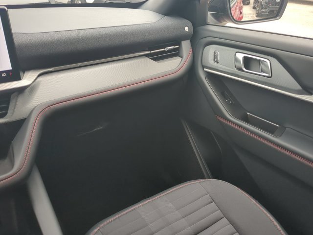 New 2026 Ford Explorer ST-Line w/ ST-Line Street Pack RWD image 17