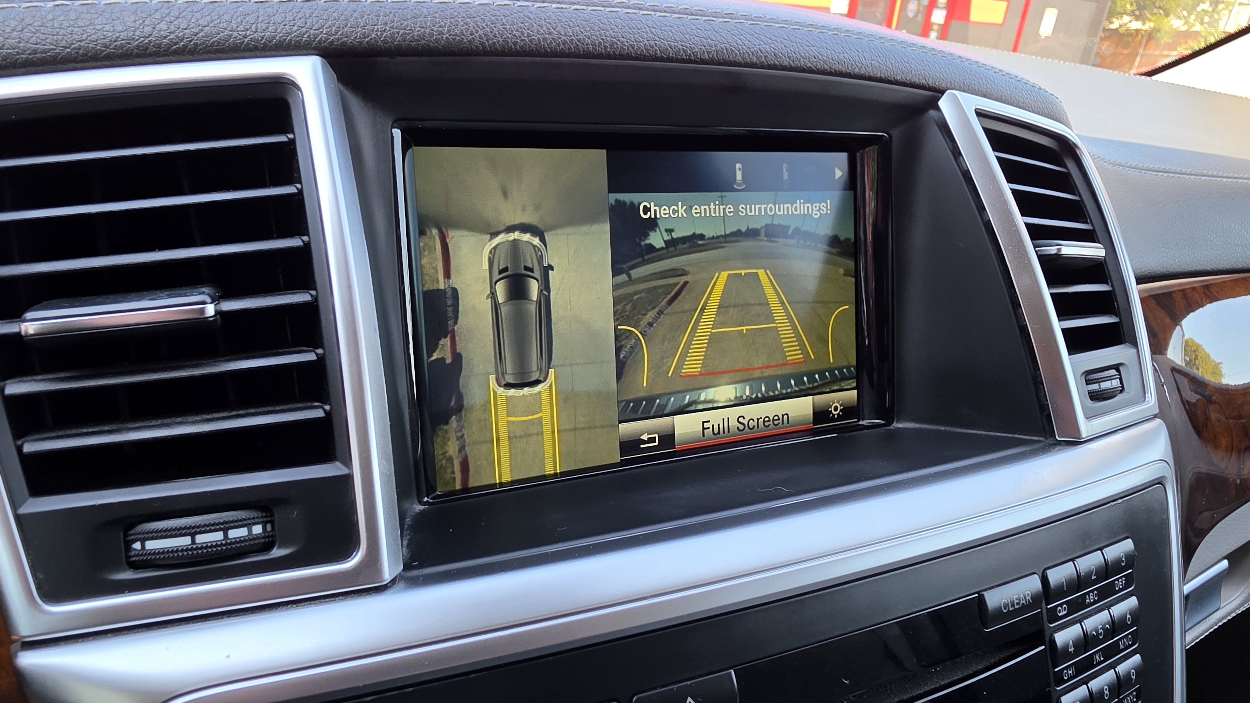 Used 2015 Mercedes-Benz GL 320 BlueTEC 4MATIC w/ Premium I Package image 42