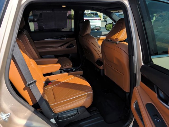 Certified 2025 INFINITI QX60 Autograph w/ Cargo Package AWD/4WD image 13