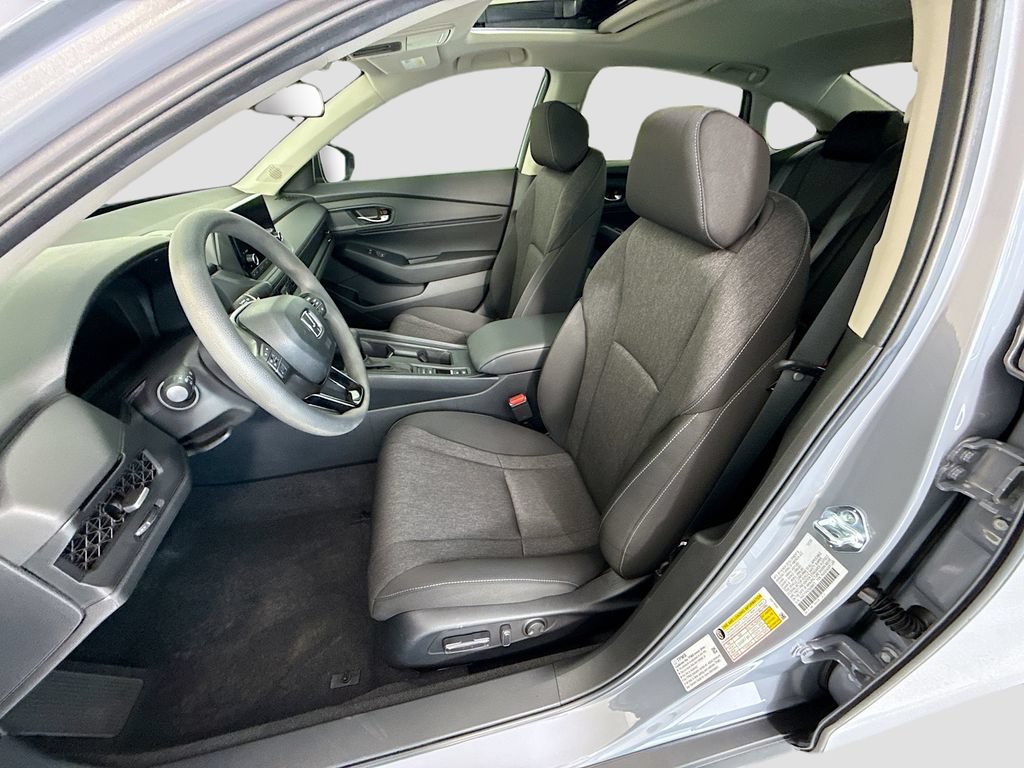 Certified 2025 Honda Accord SE image 19