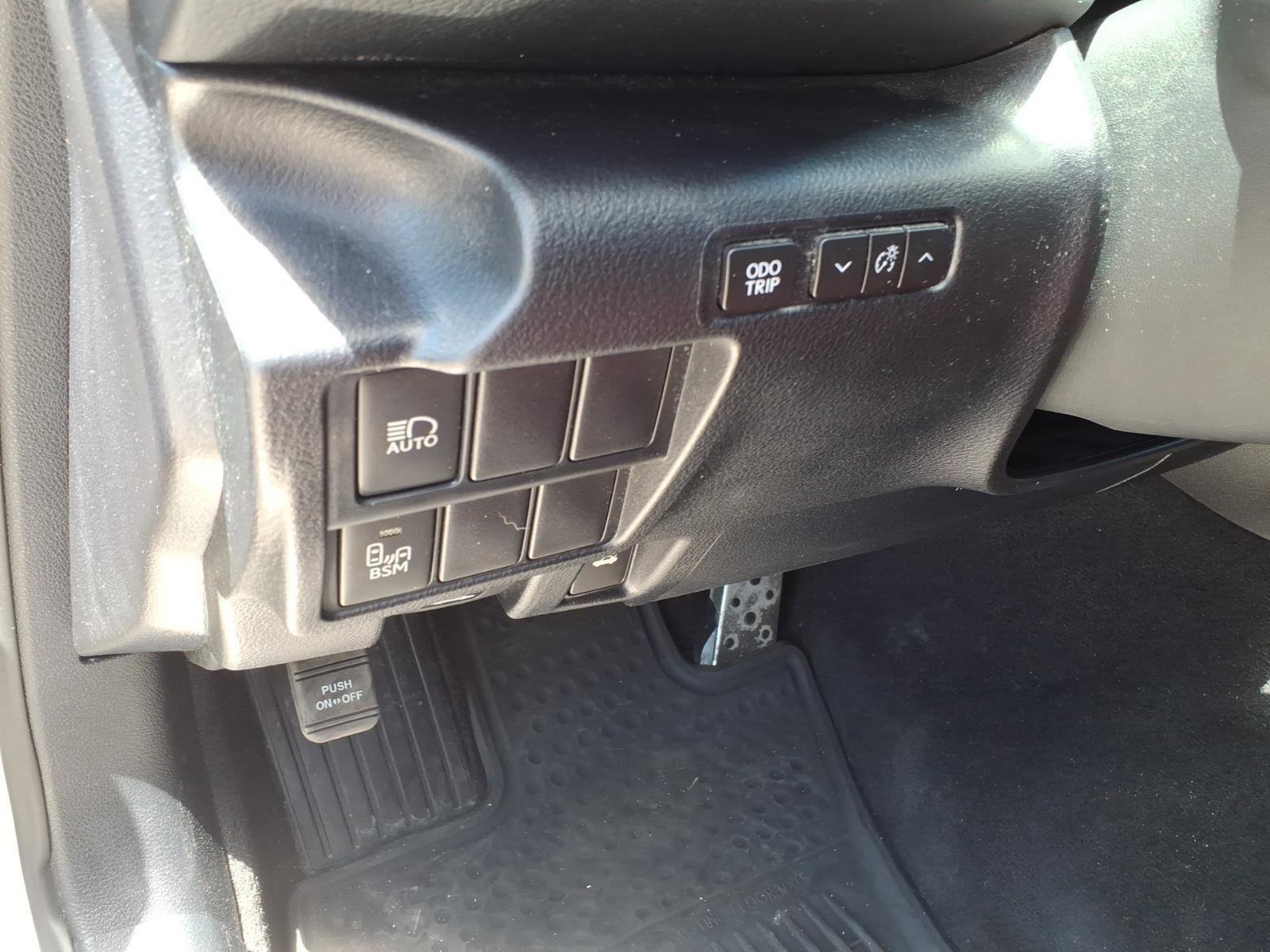 Used 2019 Lexus IS 300 F Sport w/ F Sport Package AWD/4WD image 27