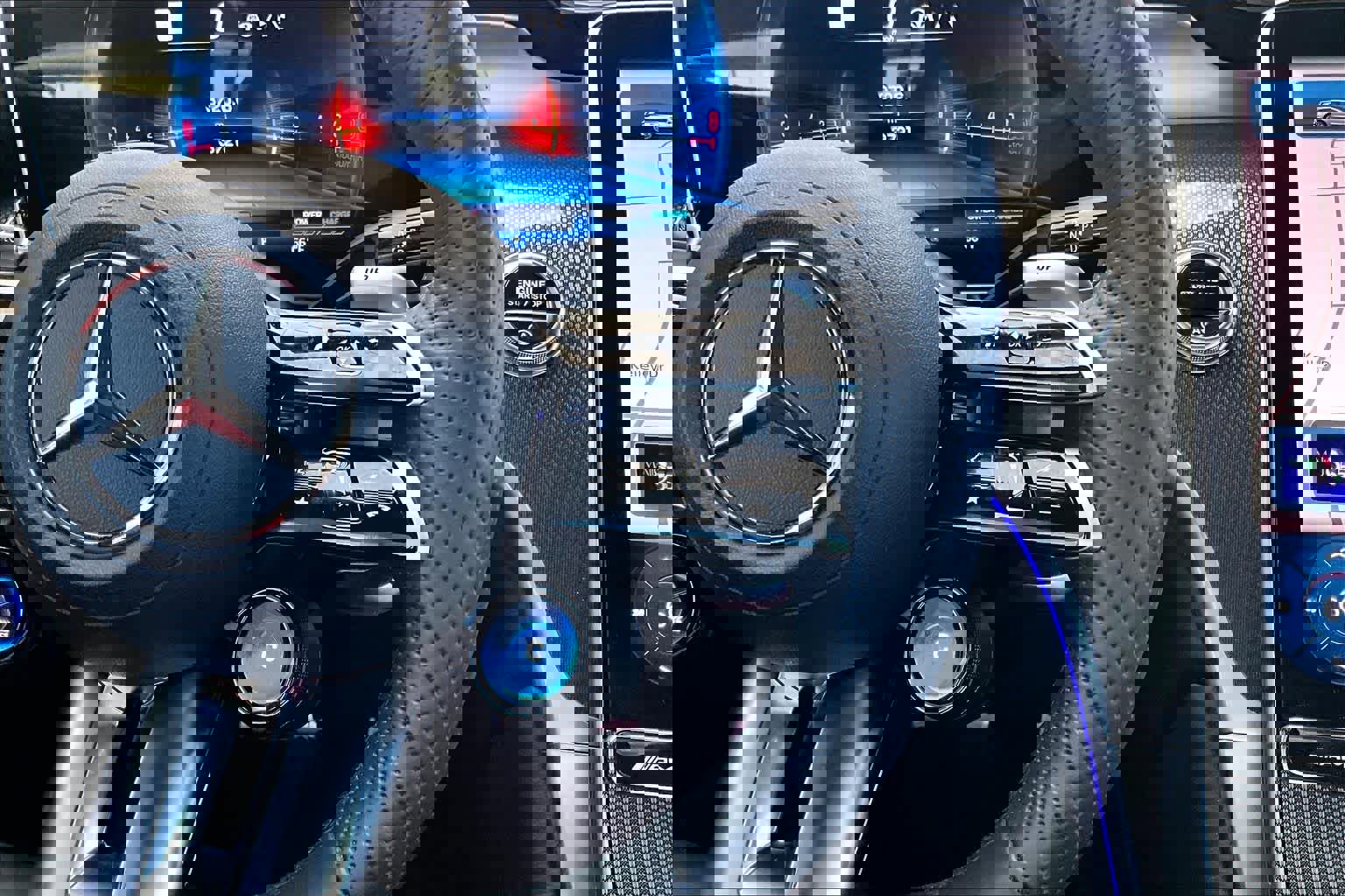 Certified 2024 Mercedes-Benz GLC 43 AMG 4MATIC image 24