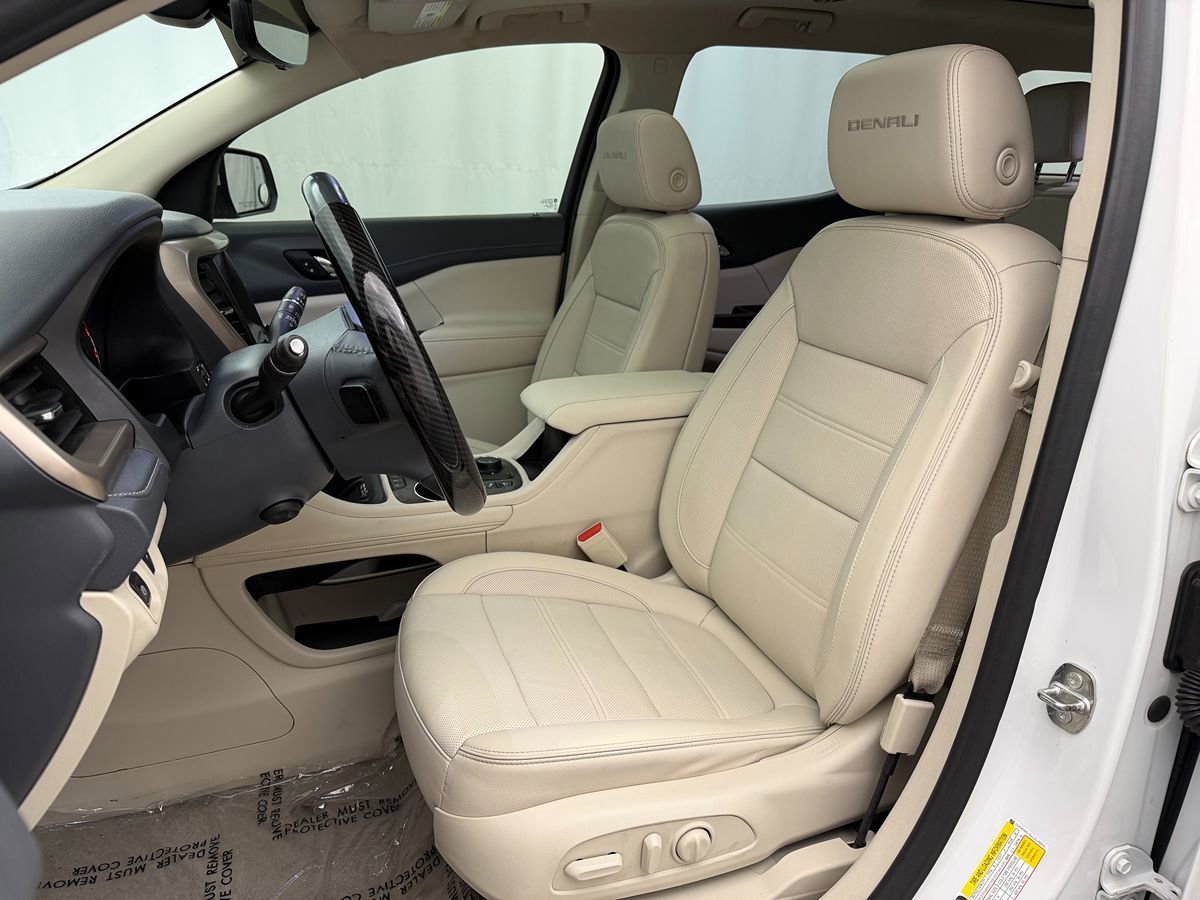 Used 2020 GMC Acadia Denali w/ Trailering Package image 8