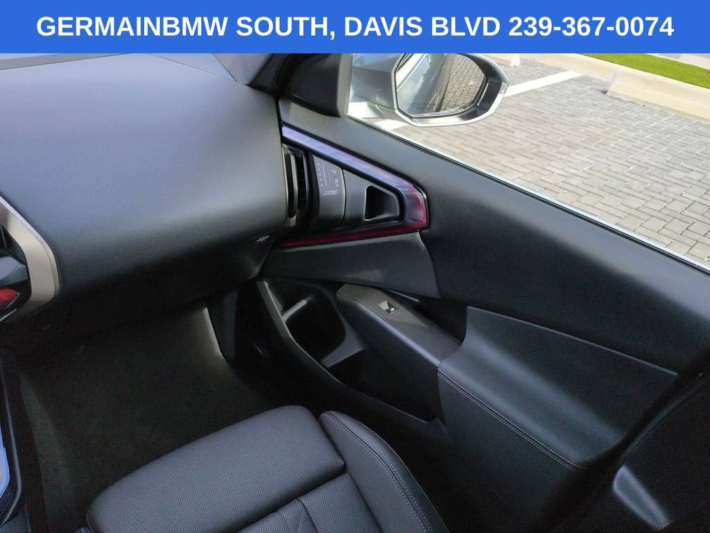 Used 2025 BMW X3 xDrive30i w/ Premium Package AWD/4WD image 19