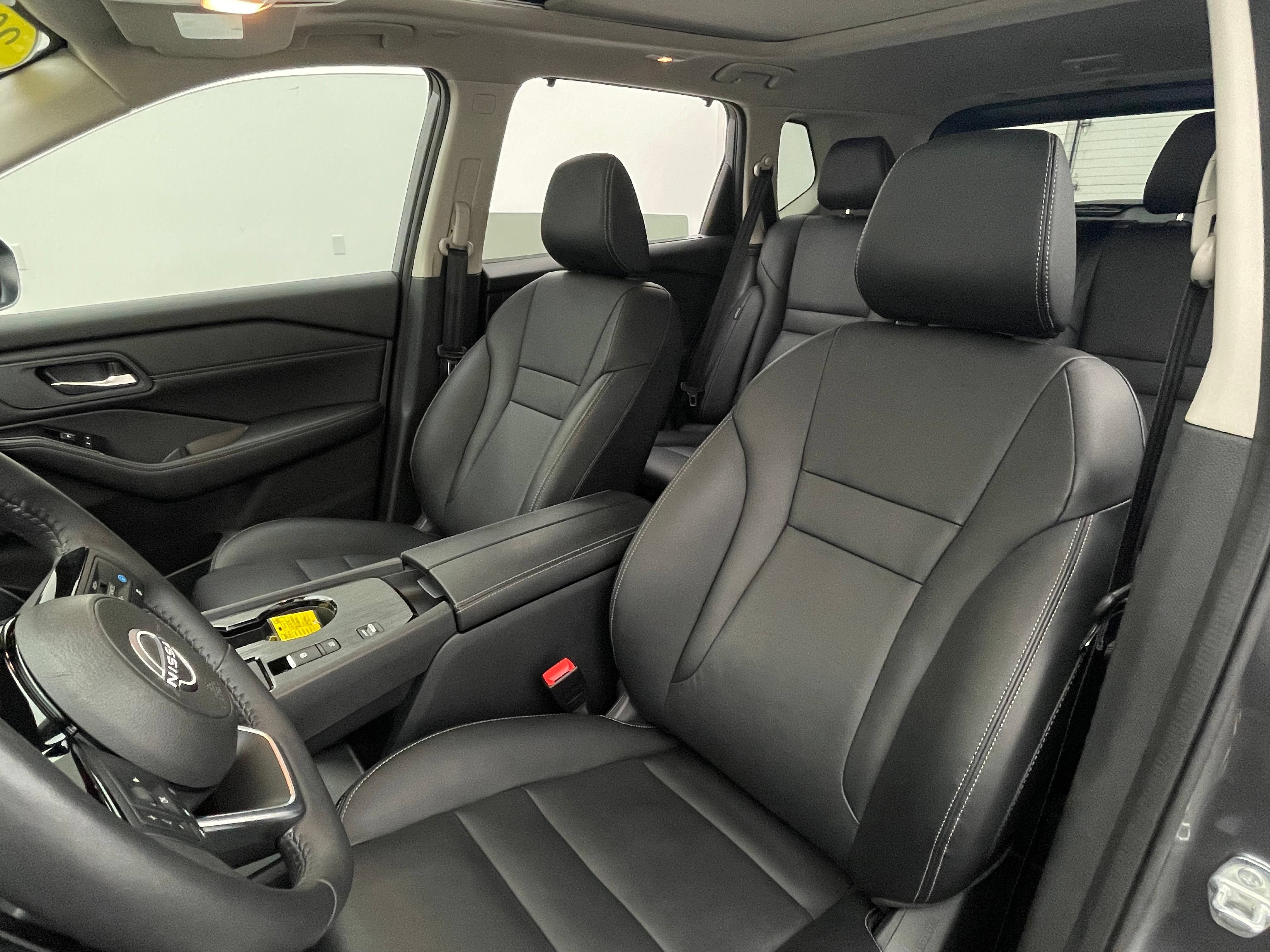 Used 2024 Nissan Rogue SL w/ SL Premium Package FWD image 18
