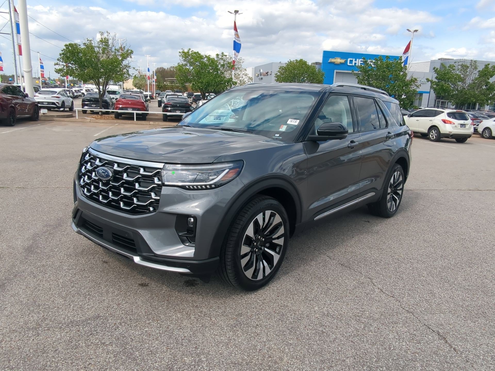 Used 2026 Ford Explorer Platinum w/ LUX Leather Package image 5