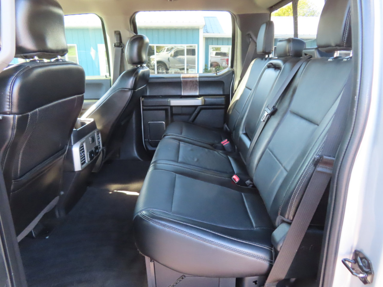 Used 2017 Ford F250 Lariat w/ Lariat Value Package image 34