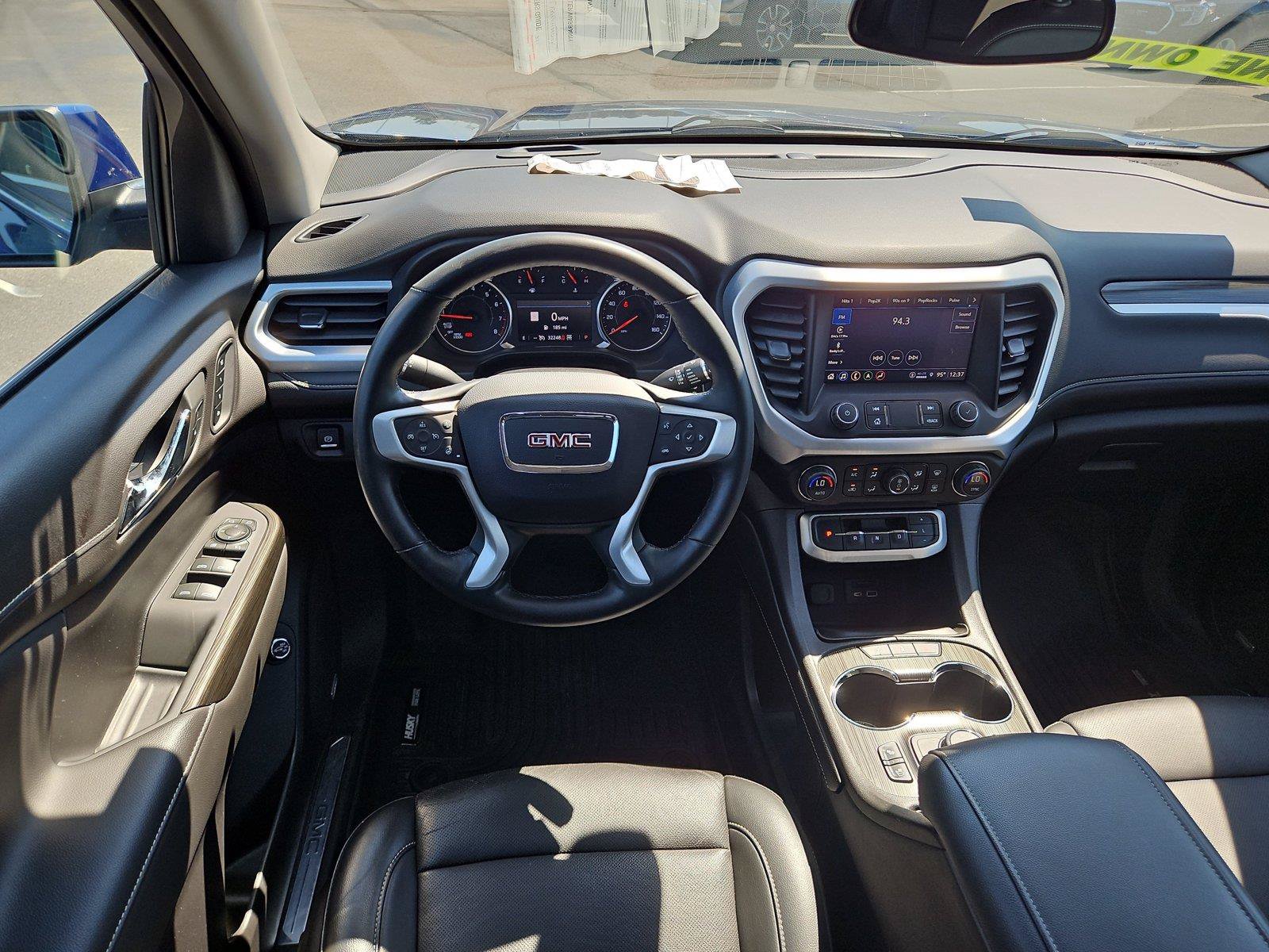 Used 2023 GMC Acadia SLT w/ Preferred Package AWD/4WD image 11