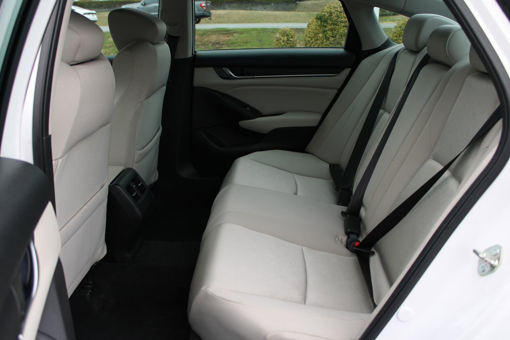 Certified 2018 Honda Accord EX image 12