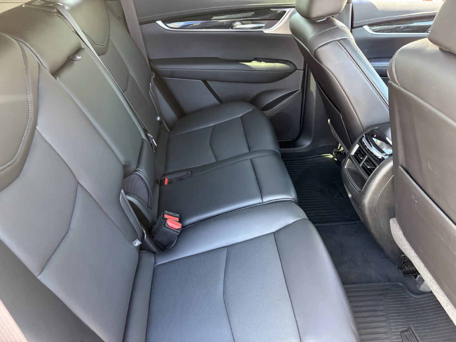 Used 2021 Cadillac XT5 Premium Luxury FWD image 16