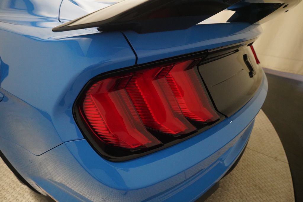 Used 2022 Ford Mustang Shelby GT500 w/ Technology Package RWD image 31