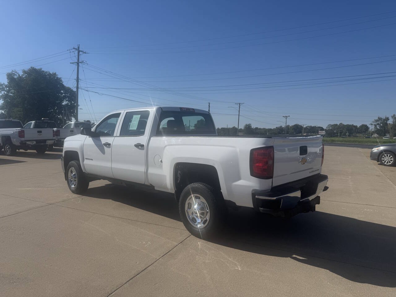 Used 2016 Chevrolet Silverado 2500 W/T AWD/4WD image 3