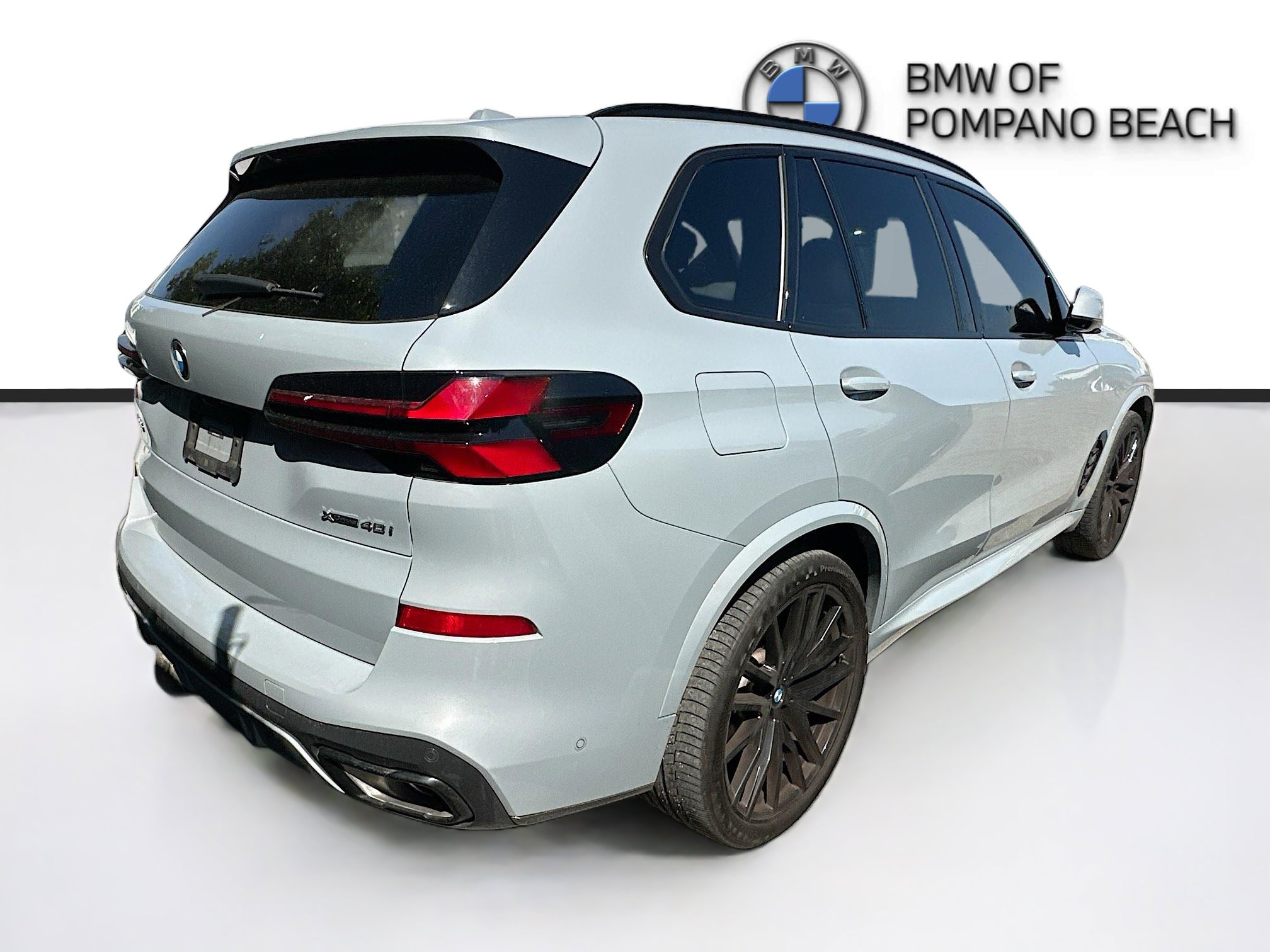 Used 2024 BMW X5 xDrive40i w/ Executive Package image 9