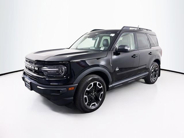 Used 2021 Ford Bronco Sport Outer Banks w/ Outer Banks Package (96D) AWD/4WD image 3