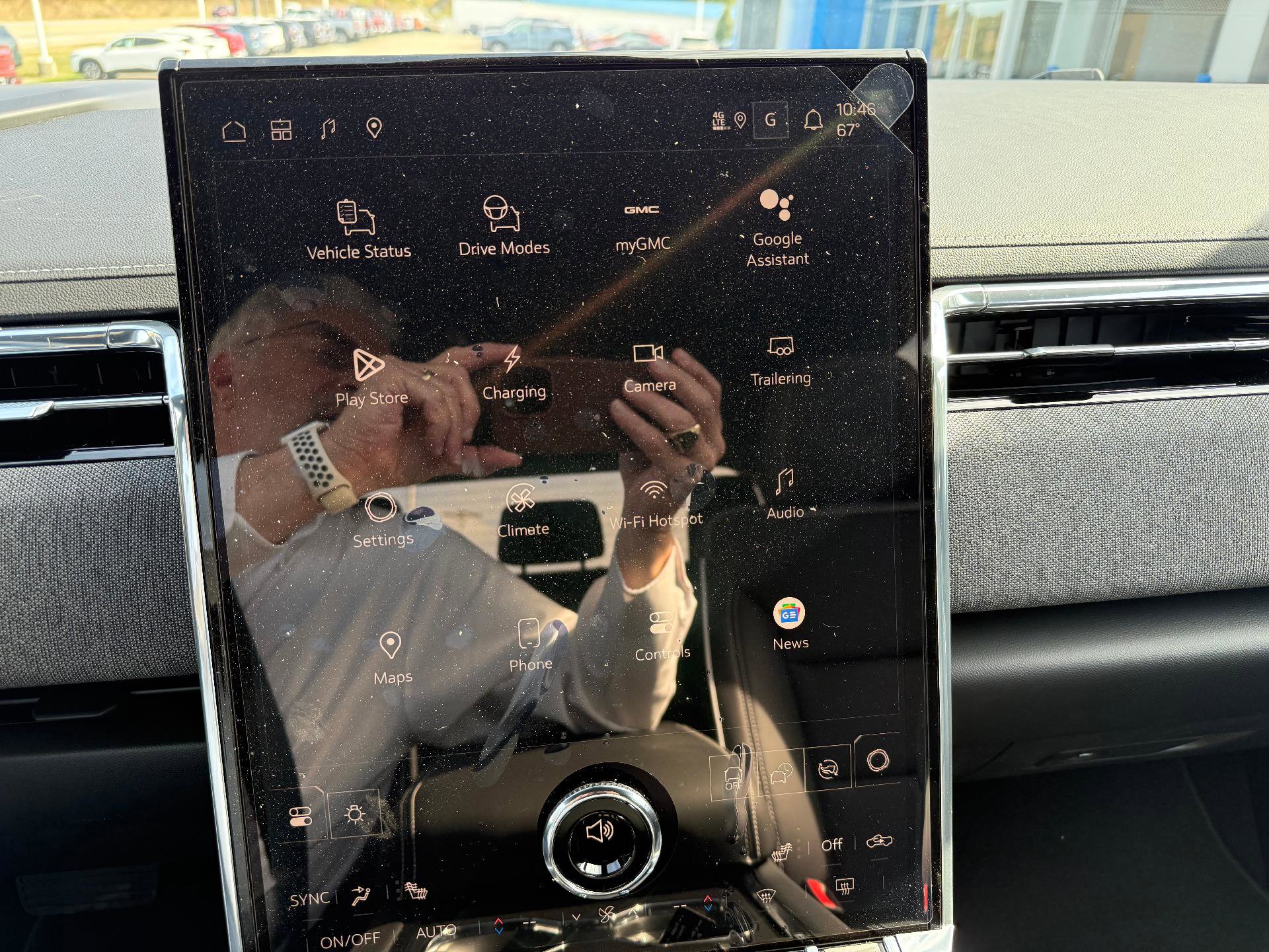 New 2026 GMC Sierra EV Elevation image 18