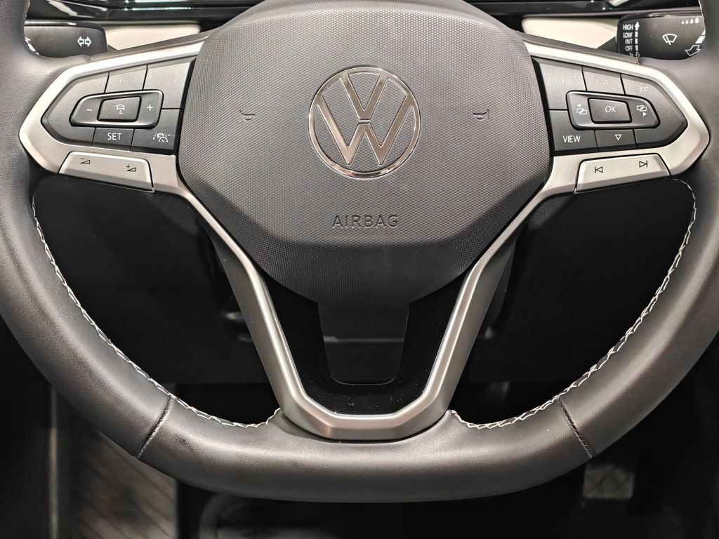 Used 2025 Volkswagen Taos S AWD/4WD image 5