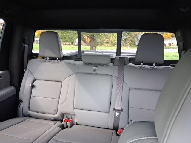 New 2026 GMC Sierra 2500 SLT w/ SLT Premium Package image 12