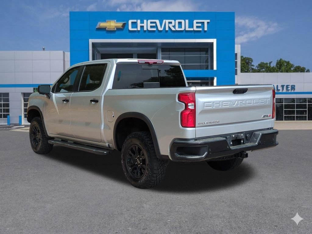 Used 2022 Chevrolet Silverado 1500 ZR2 w/ Technology Package image 4