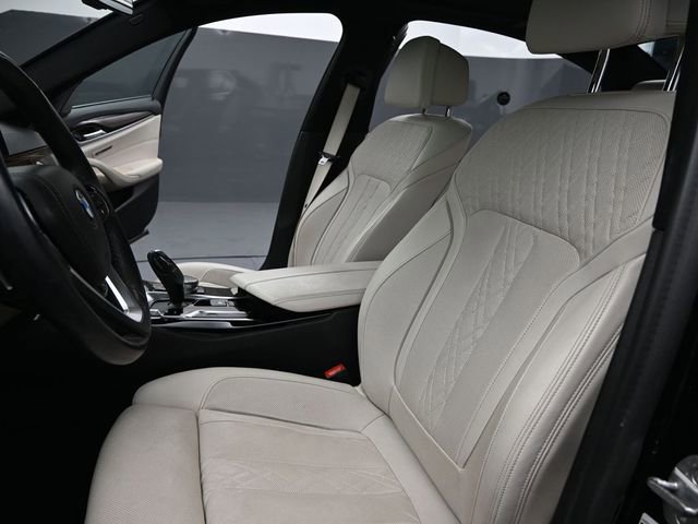 Used 2019 BMW 540i xDrive w/ Executive Package image 18