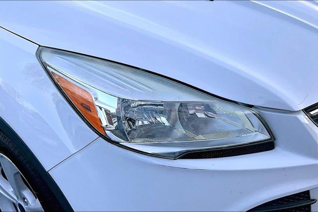 Used 2015 Ford Escape SE image 27
