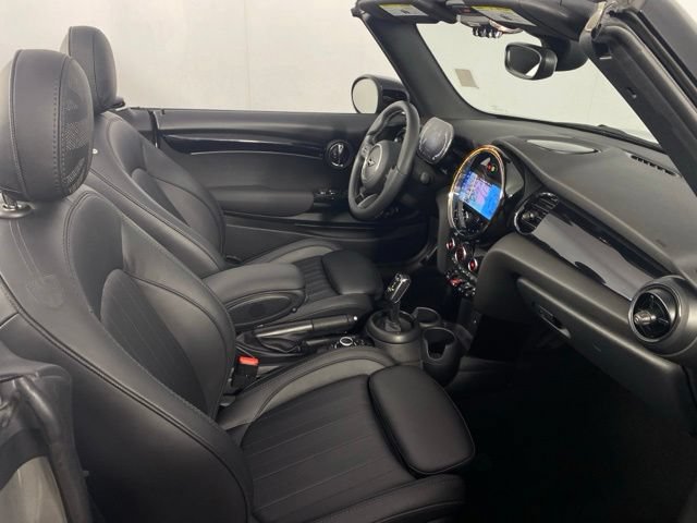 Used 2024 MINI Cooper S w/ Signature Upholstery Package FWD image 15