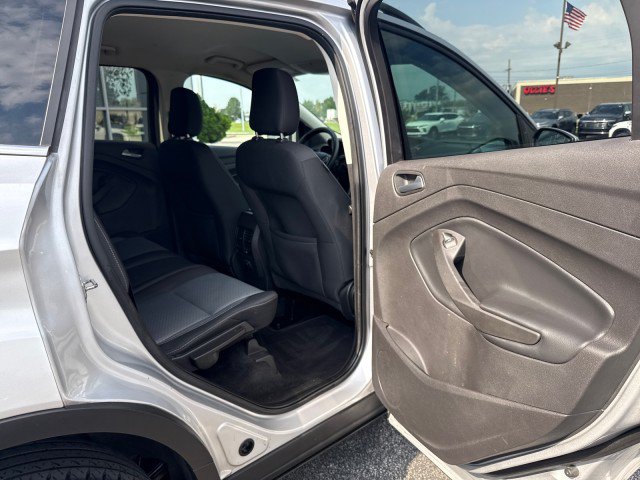 Used 2018 Ford Escape SE FWD image 26