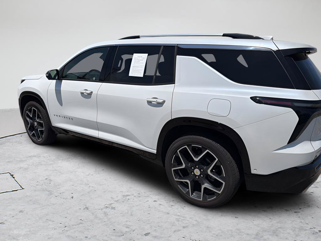 Used 2025 Chevrolet Traverse High Country FWD image 27