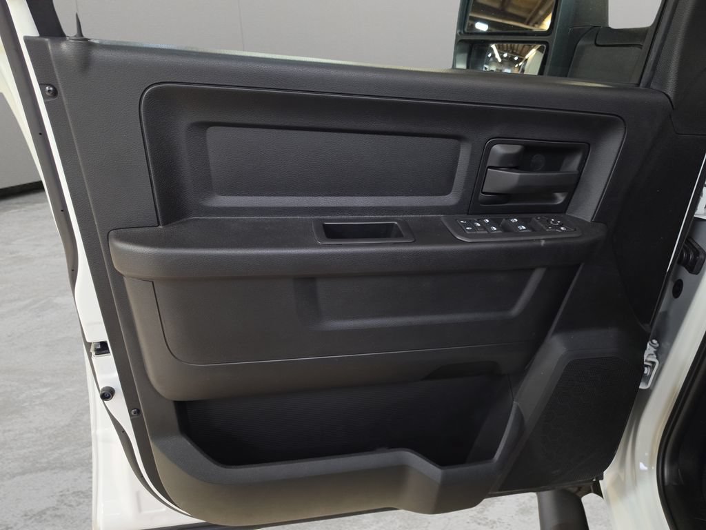 New 2026 RAM 3500 Tradesman AWD/4WD image 12