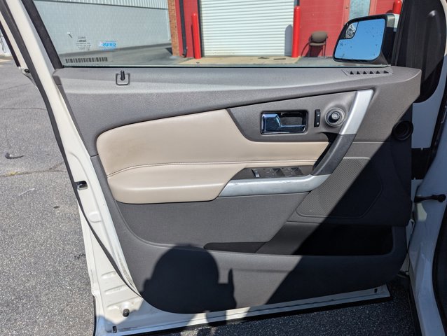 Used 2013 Ford Edge Limited FWD image 21