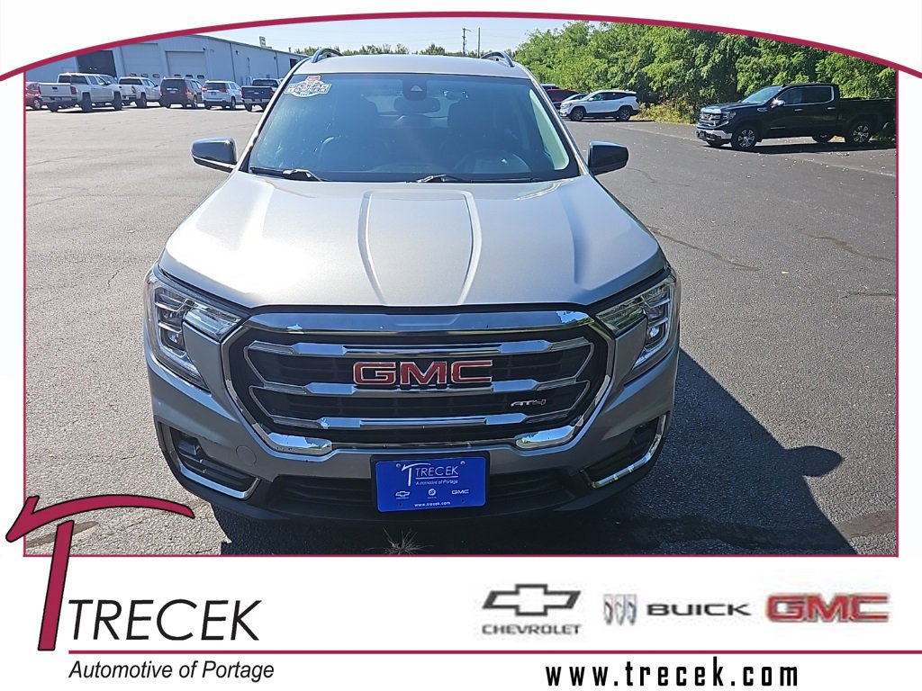 Used 2023 GMC Terrain AT4