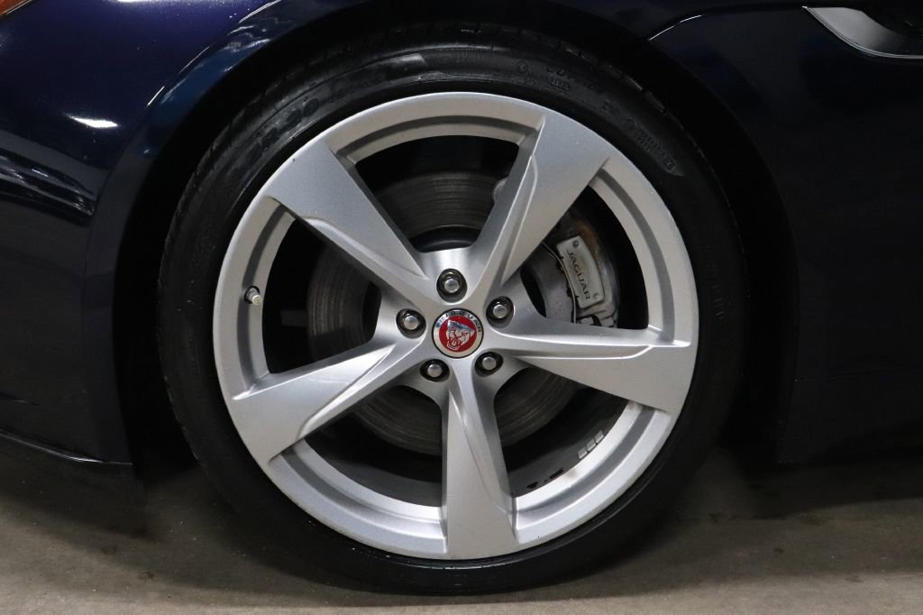 Used 2020 Jaguar F-TYPE image 29