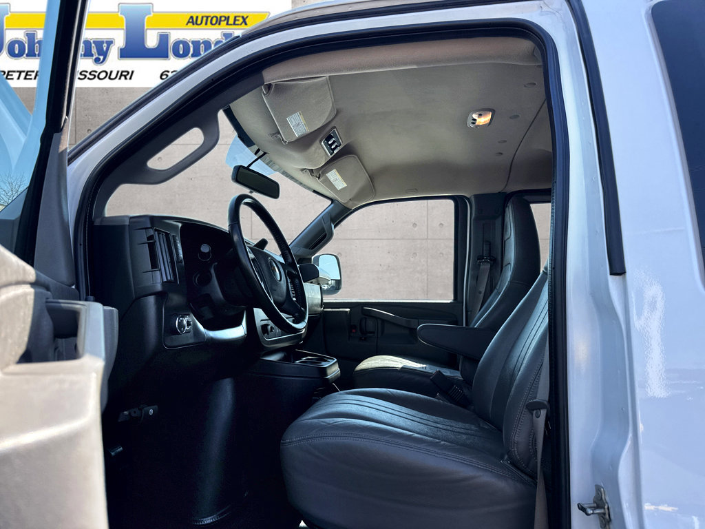 Used 2023 Chevrolet Express 3500 LS RWD image 10