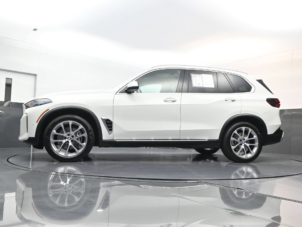 Used 2026 BMW X5 xDrive40i AWD/4WD image 30