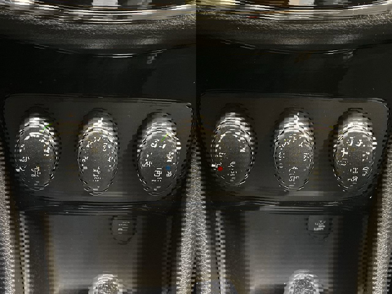 Used 2014 Chrysler 200 Touring image 31