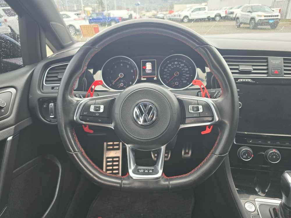 Used 2021 Volkswagen GTI SE image 11