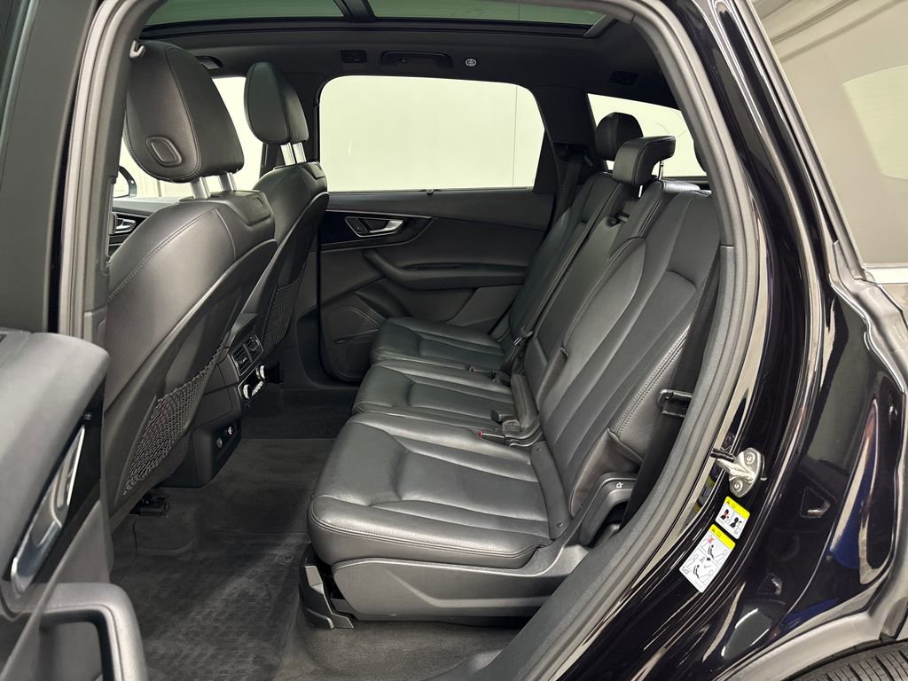 Used 2018 Audi Q7 3.0T Prestige w/ Prestige Package image 25