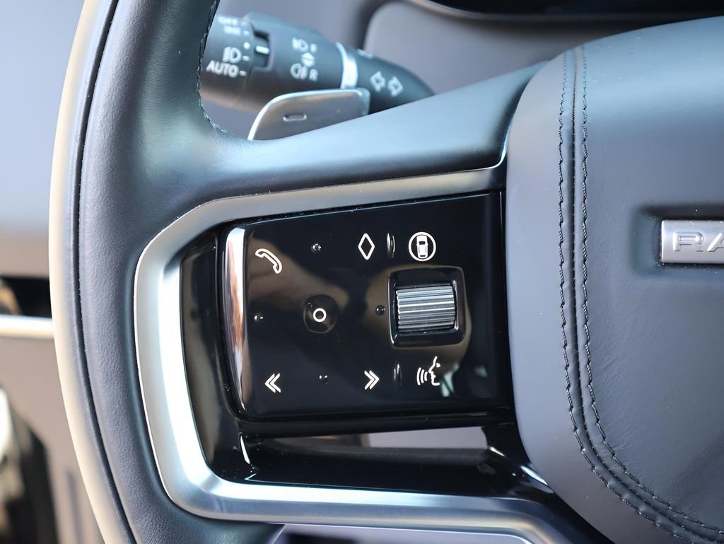 Used 2024 Land Rover Range Rover Sport SE AWD/4WD image 30