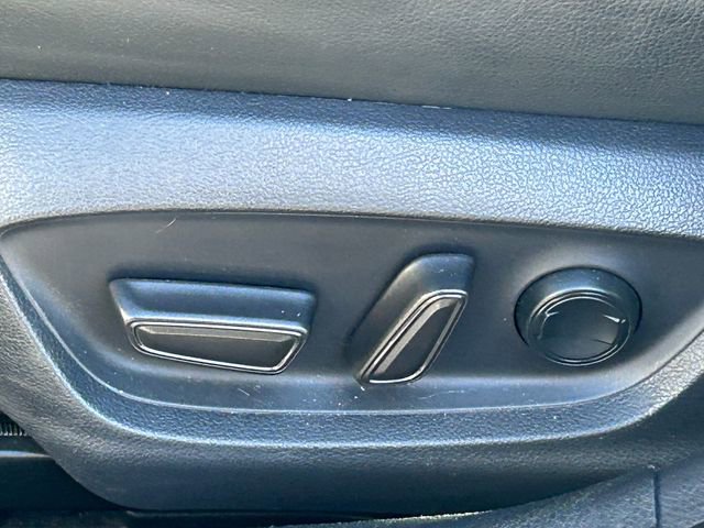 Used 2019 Toyota Camry XSE image 28