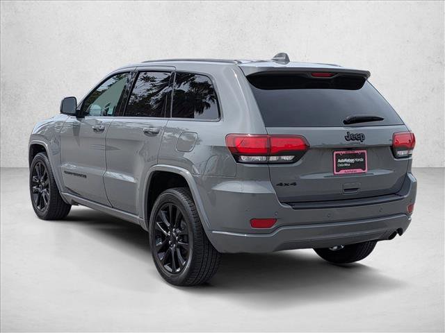 Used 2020 Jeep Grand Cherokee Altitude AWD/4WD image 8