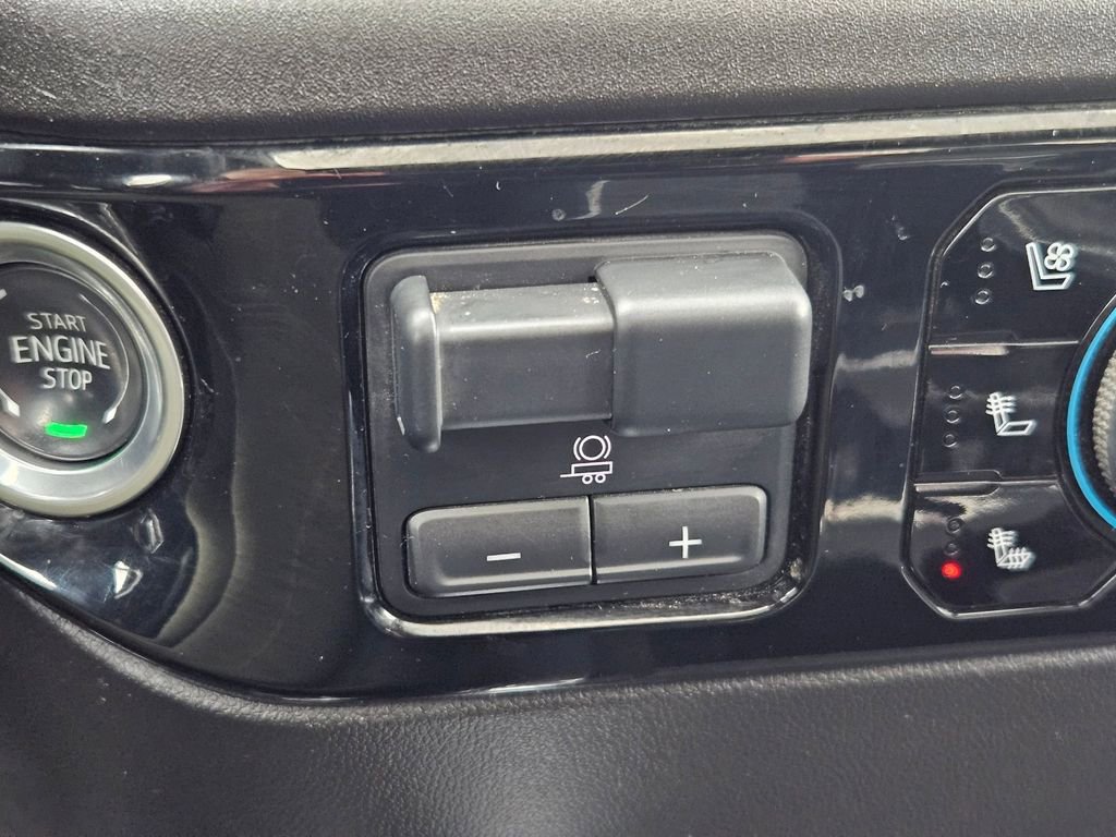 Used 2024 Chevrolet Silverado 3500 LTZ w/ LTZ Plus Package image 23