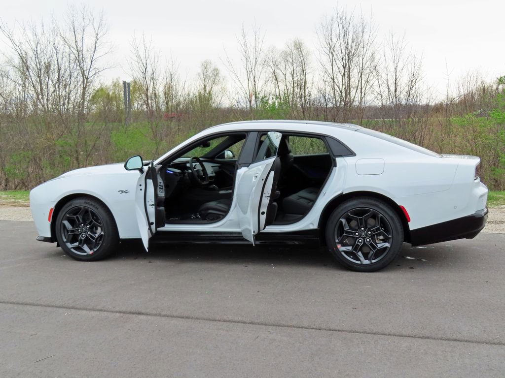 New 2026 Dodge Charger R/T AWD/4WD image 3