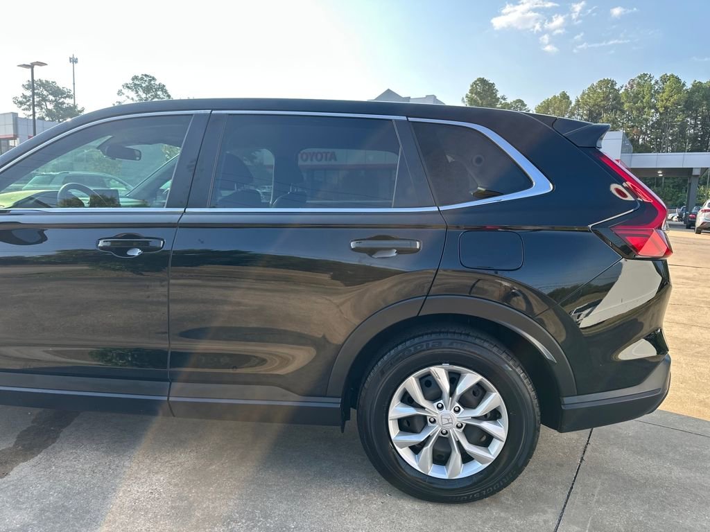 Used 2025 Honda CR-V LX image 28