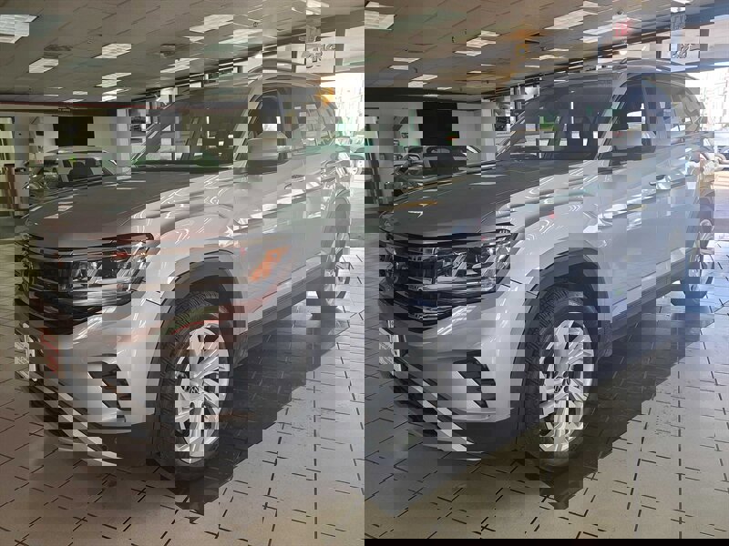 Used 2021 Volkswagen Atlas SE image 2