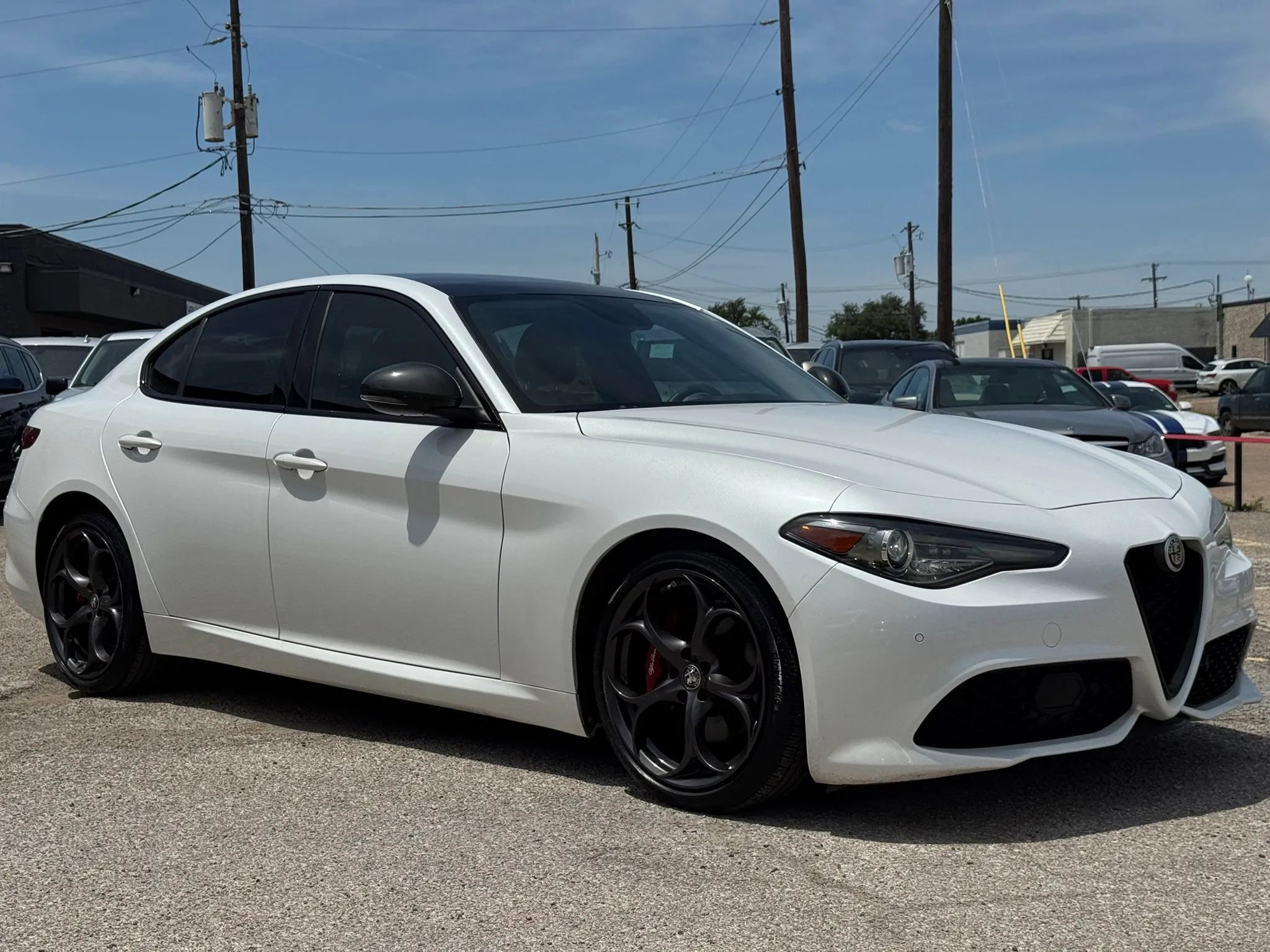 Used 2019 Alfa Romeo Giulia Ti Sport w/ Quick Order Package 22U Sport RWD image 9