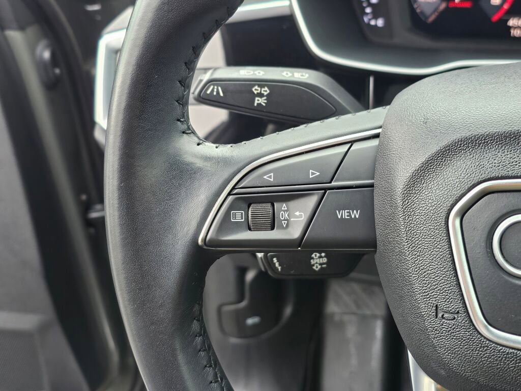 Used 2020 Audi Q3 2.0T Premium w/ Convenience Package image 32